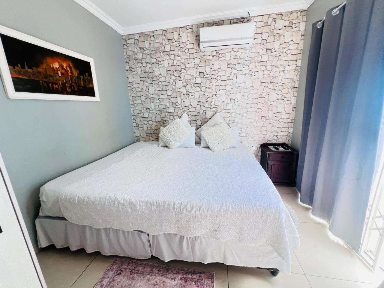 Oteng Lifestyle Bnb Bed & Breakfast Rustenburg Exterior photo